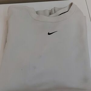 nike sweatshirt